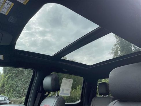 New 2025 Ford F150 Lariat w/ Equipment Group 502A High image 8