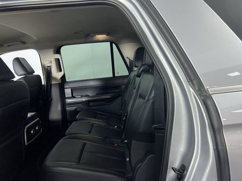 Used 2024 Ford Expedition Max XLT image 25