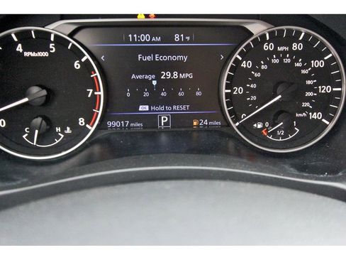 Used 2022 Nissan Altima 2.5 SR FWD image 10