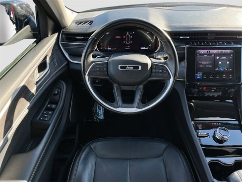 Used 2021 Jeep Grand Cherokee L Limited image 20