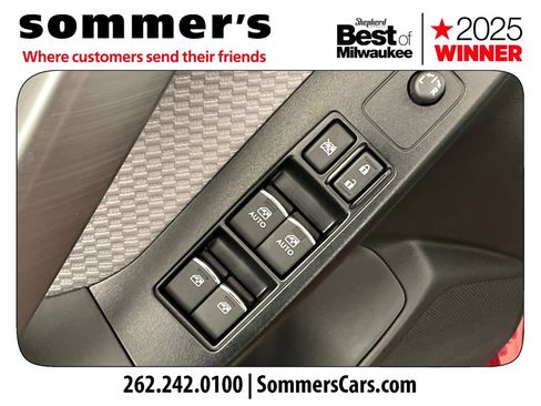 Used 2018 Subaru Forester 2.5i Premium w/ All-Weather Package image 11
