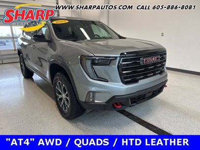 Used 2025 GMC Acadia AT4