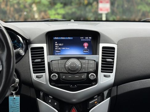 Used 2014 Chevrolet Cruze Diesel FWD image 27