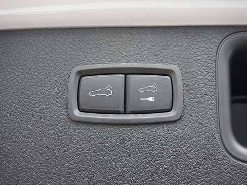 Used 2024 Porsche Macan GTS image 21