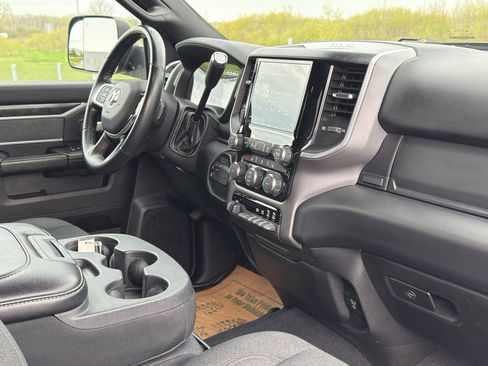 Used 2020 RAM 2500 Big Horn w/ Level 2 Equipment Group AWD/4WD image 31