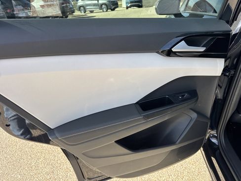New 2026 Volkswagen Taos S FWD image 21