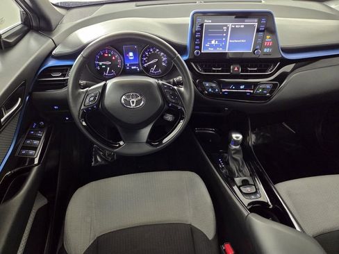 Used 2019 Toyota C-HR XLE image 32