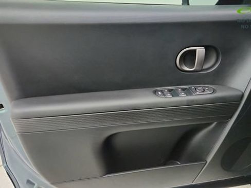 Used 2025 Hyundai Ioniq 5 SE RWD image 35