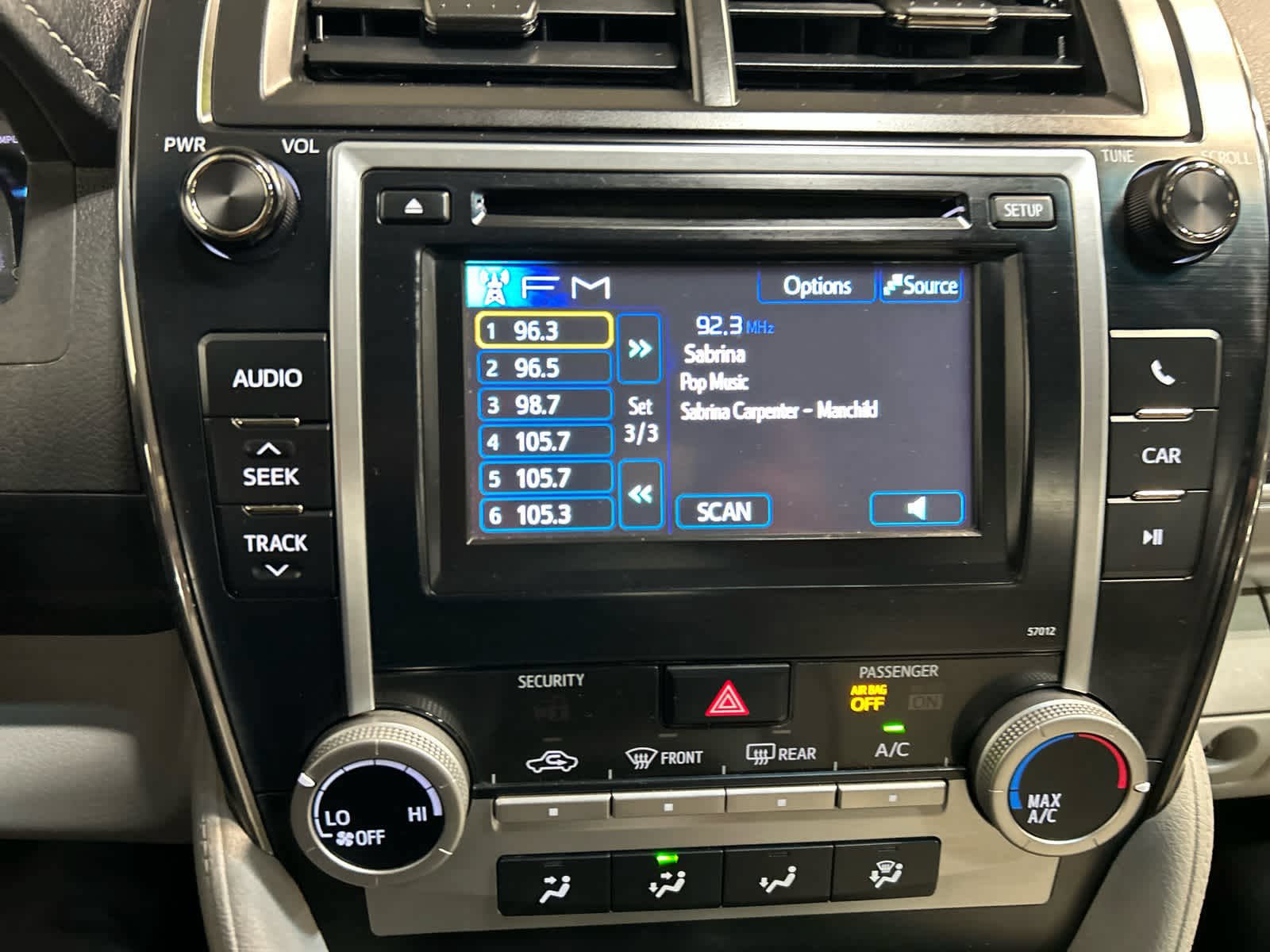 Used 2012 Toyota Camry LE FWD image 21