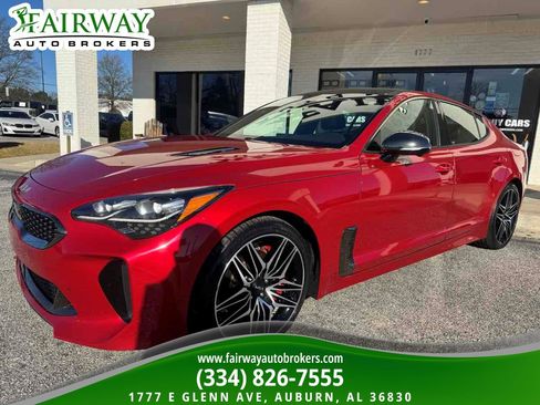Used 2022 Kia Stinger GT2 image 2