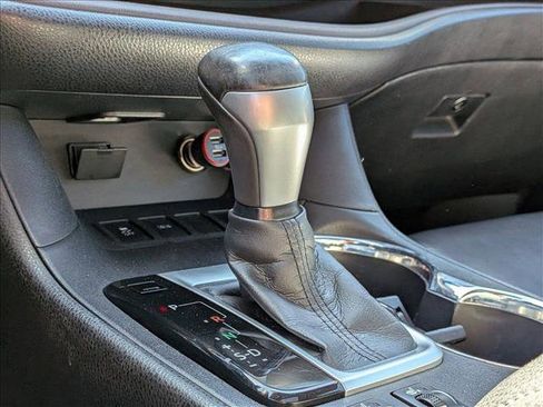 Used 2014 Toyota Highlander XLE image 14