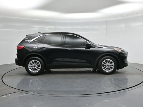 Certified 2022 Ford Escape SE image 24