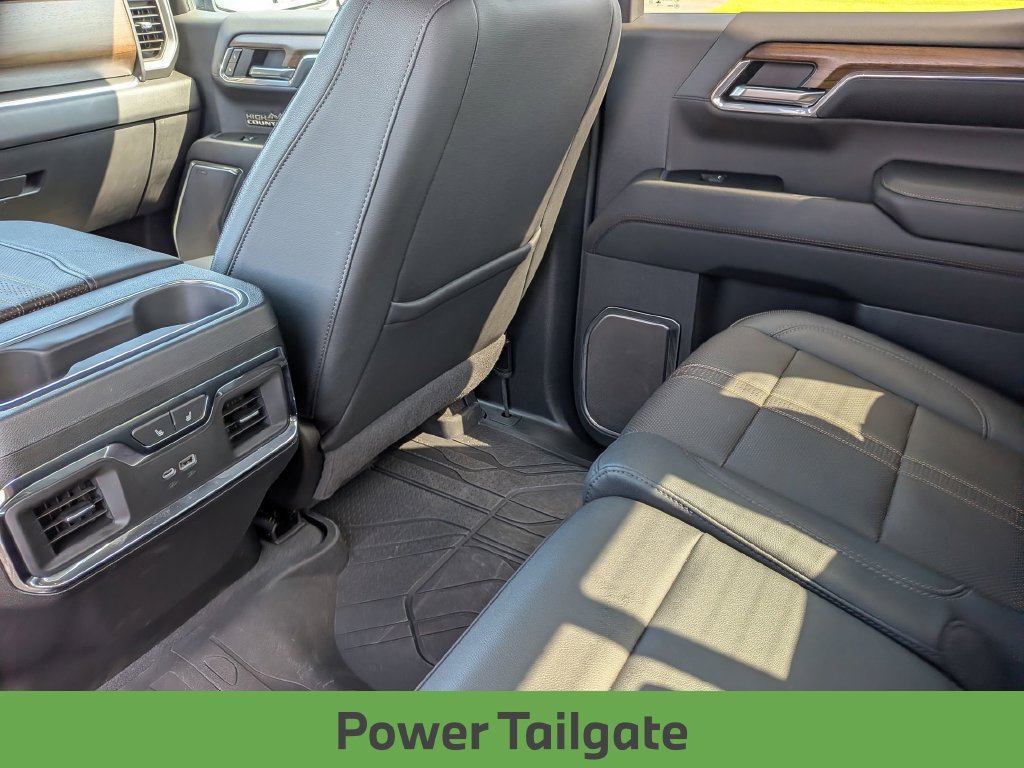 Used 2024 Chevrolet Silverado 1500 High Country w/ High Country Premium Package AWD/4WD image 34
