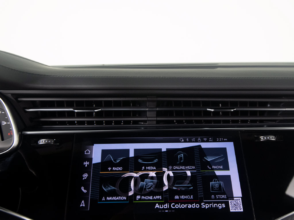 Used 2026 Audi RS Q8 performance AWD/4WD image 26