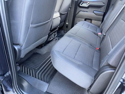 Used 2023 Chevrolet Silverado 1500 LT w/ Z71 Off-Road Package image 23