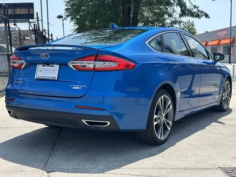 Used 2020 Ford Fusion Titanium AWD/4WD image 5