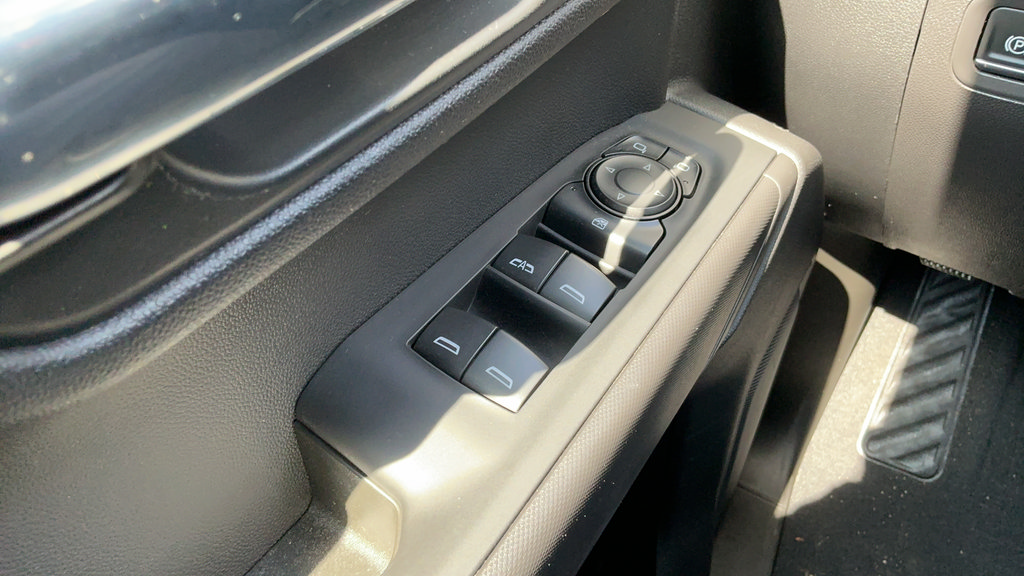 Used 2026 Chevrolet Silverado 1500 Custom w/ LPO, Dark Essentials Package AWD/4WD image 14