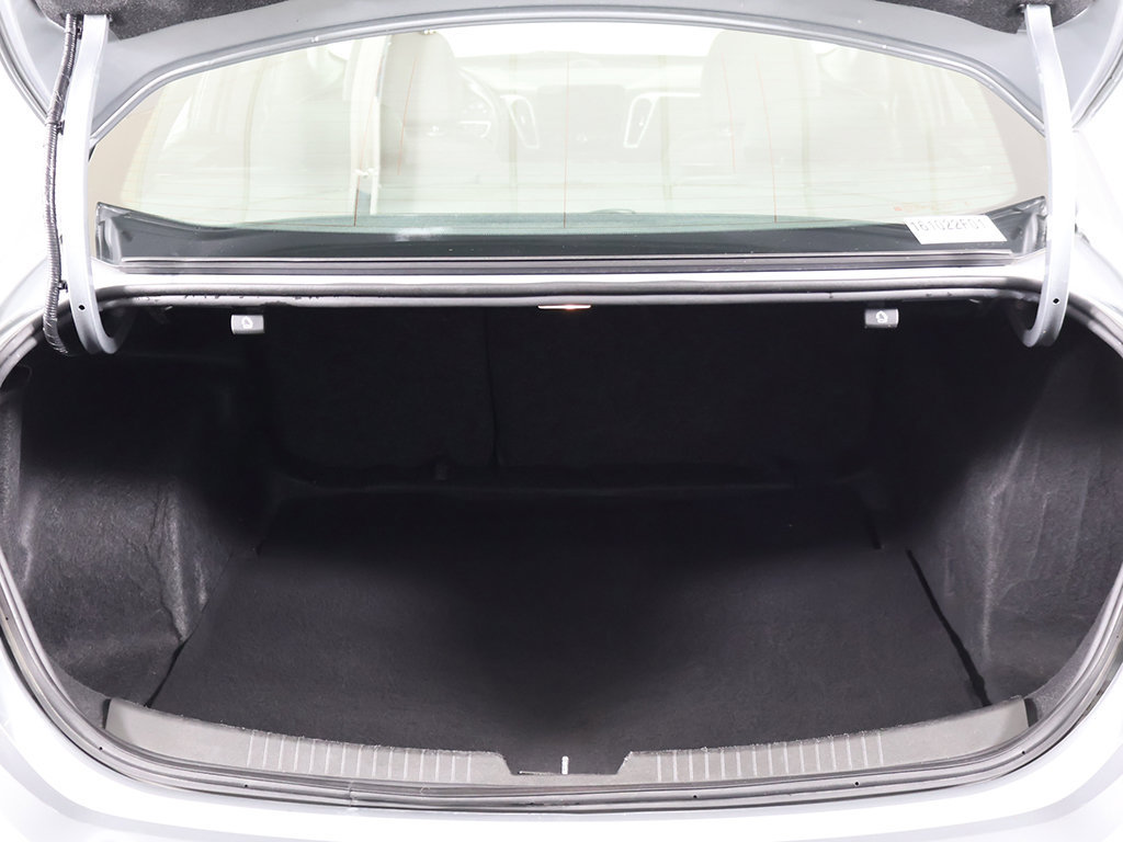Used 2024 Chevrolet Malibu LT FWD image 18