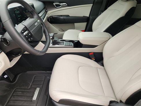New 2026 Kia Sportage EX image 9