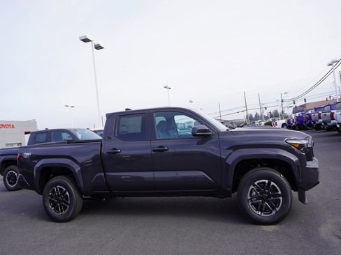 New 2026 Toyota Tacoma TRD Sport image 4