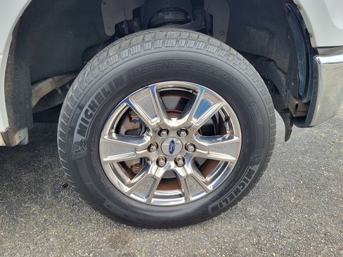 Used 2015 Ford F150 XLT w/ Equipment Group 302A Luxury image 7