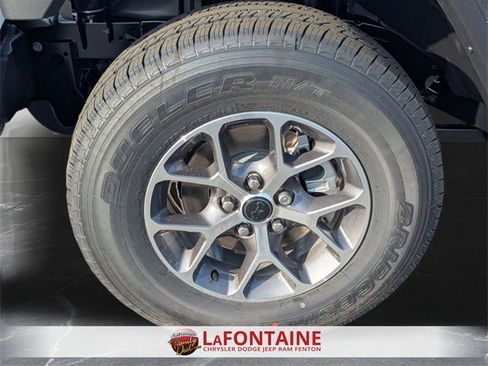 New 2025 Jeep Gladiator Sport image 33