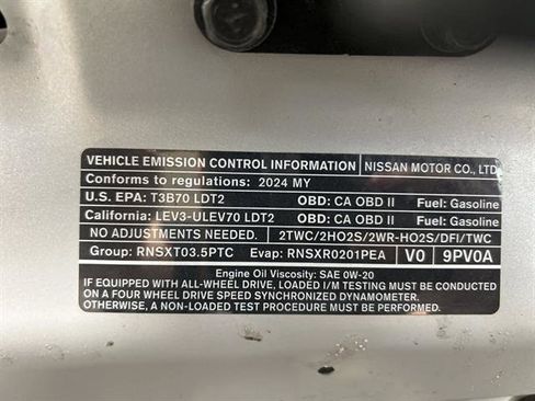 Used 2024 Nissan Pathfinder SL w/ Cargo Package image 19