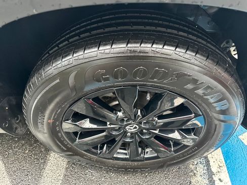 Used 2025 MAZDA CX-50 AWD 2.5 S w/ Premium Package image 27