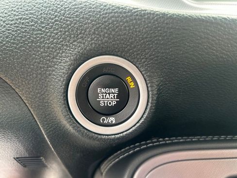 Used 2023 Dodge Challenger SXT RWD image 16
