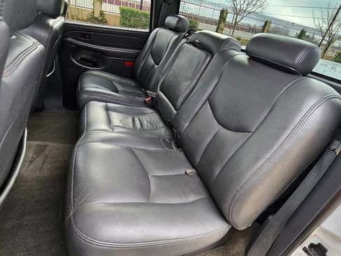 Used 2004 Chevrolet Silverado 2500 LT w/ Skid Plate Package image 21