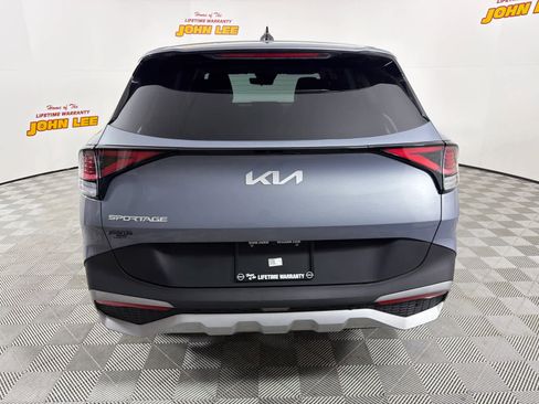 Used 2023 Kia Sportage EX FWD image 4