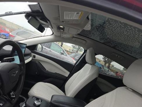 Used 2022 Ford Mustang Mach-E Premium image 14