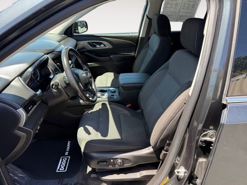 Used 2020 Chevrolet Traverse LT FWD image 10
