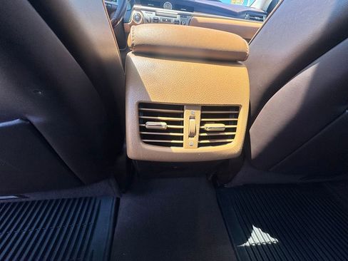 Used 2017 Lexus ES 350 w/ Luxury Package FWD image 29