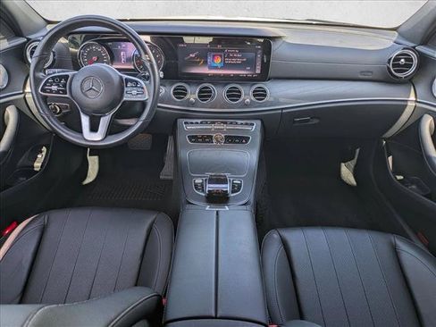 Used 2019 Mercedes-Benz E 300 image 18
