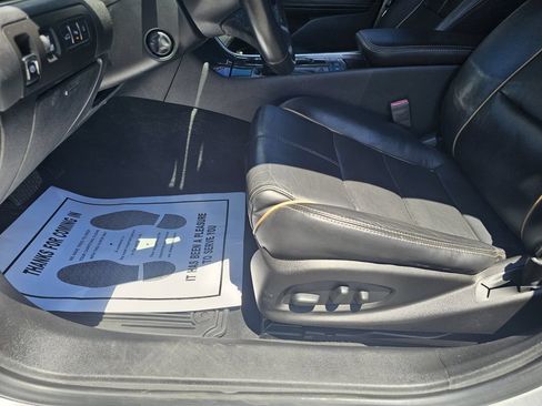 Used 2017 Chevrolet Impala Premier w/ Enhanced Convenience Package FWD image 19