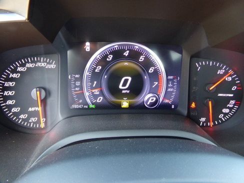 Used 2016 Chevrolet Corvette Z06 w/ 3LZ Preferred Equipment Group RWD image 24