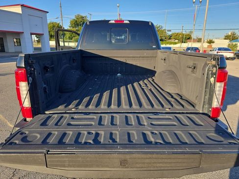 Used 2018 Ford F350 Platinum image 17