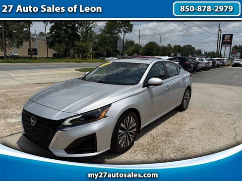 Used 2023 Nissan Altima 2.5 SV w/ SV Premium Package FWD image 1