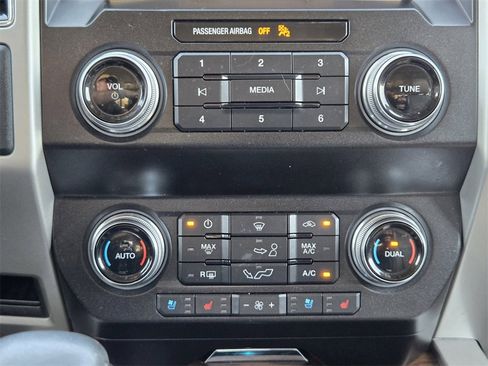 Used 2020 Ford F150 Lariat w/ Equipment Group 502A Luxury image 18