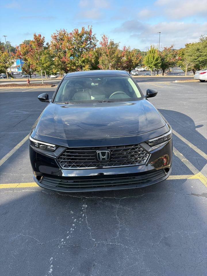 Used 2023 Honda Accord EX image 2