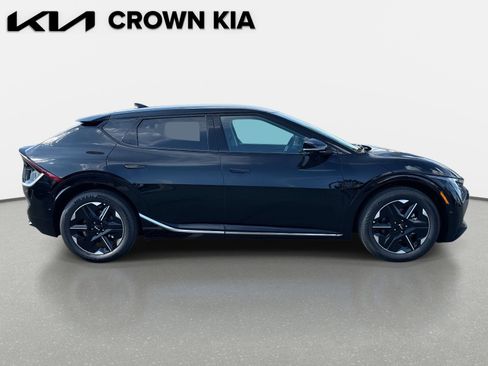 New 2025 Kia EV6 Wind image 4