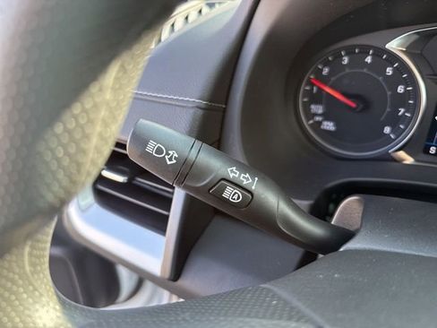 Used 2023 GMC Terrain SLE w/ Driver Convenience Package image 20