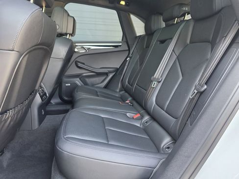 Certified 2025 Porsche Macan Turbo AWD/4WD image 21