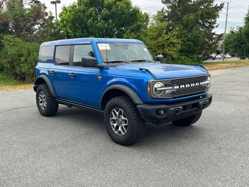 Certified 2025 Ford Bronco Badlands AWD/4WD image 2