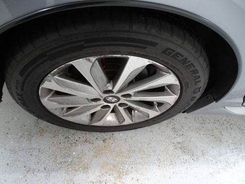 Used 2016 Hyundai Sonata Sport w/ Option Group 1V FWD image 28