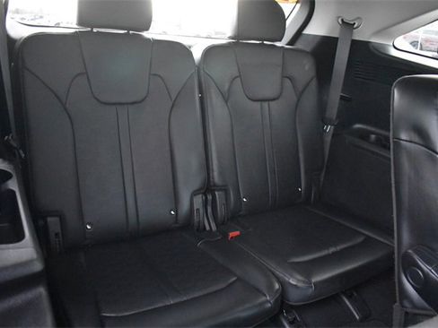 Certified 2025 Kia Sorento EX image 14