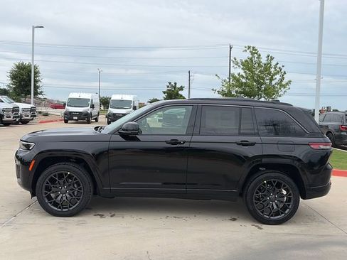 New 2026 Jeep Grand Cherokee Summit AWD/4WD image 6