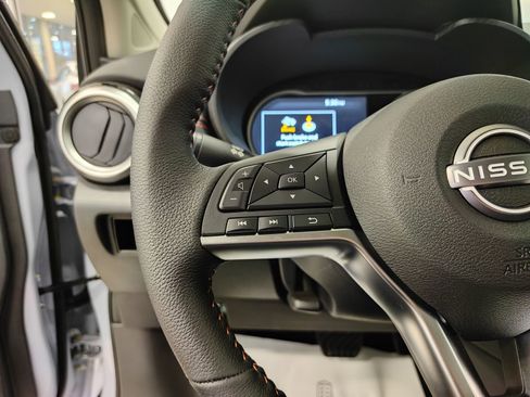 New 2025 Nissan Versa SR w/ Trunk Package image 15