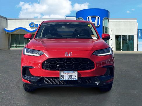 Used 2024 Honda HR-V EX-L image 2